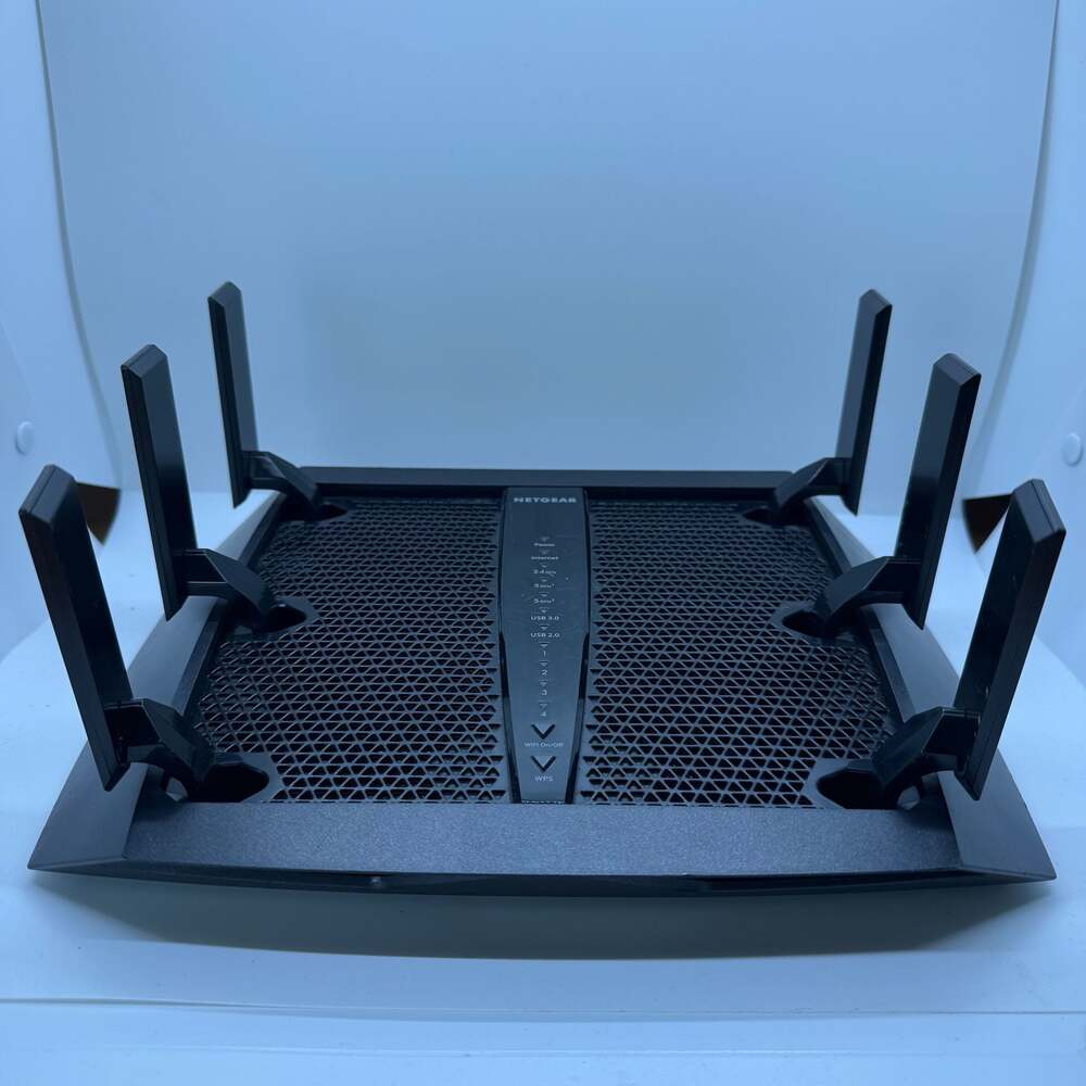 NETGEAR Nighthawk X6 AC3200 Tri-Band WiFi Router R8000 - Picture 5 of 5